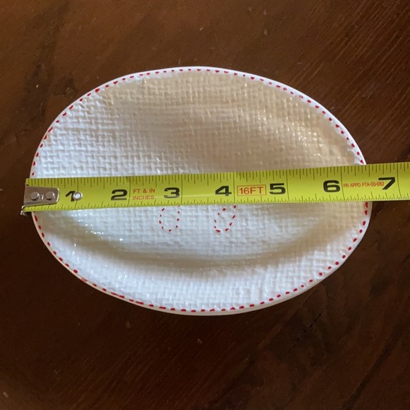 Two’s Company ‘Spread Joy’ Holiday Ceramic Condiment Dish And Wooden Spreader - Picture 6 of 9